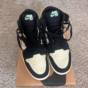 Clear out sale: Air Jordan Zoom Comfort 2 - men’s size 8